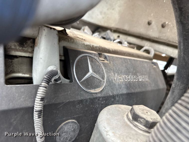 image for item EG5717 2007 Freightliner Business Class M2 Crew Cab crane truck