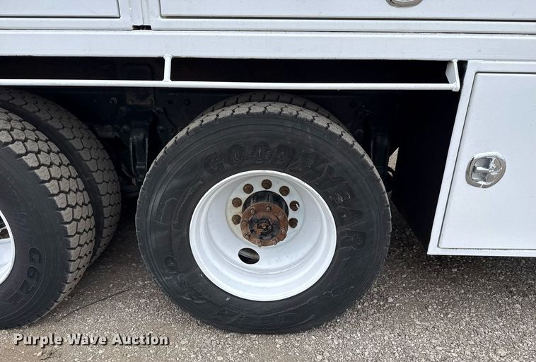 image for item EG5717 2007 Freightliner Business Class M2 Crew Cab crane truck