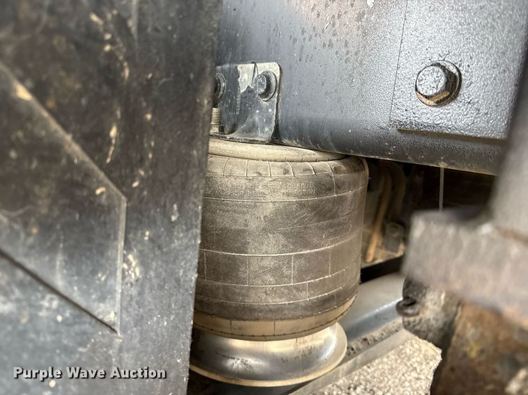 image for item EG5717 2007 Freightliner Business Class M2 Crew Cab crane truck