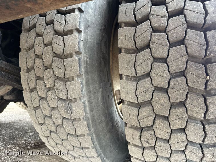 image for item EG5717 2007 Freightliner Business Class M2 Crew Cab crane truck