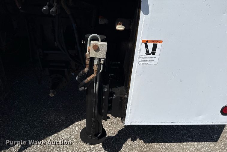 image for item EG5743 2007 Freightliner  Business Class M2 Crew Cab utility / service truck