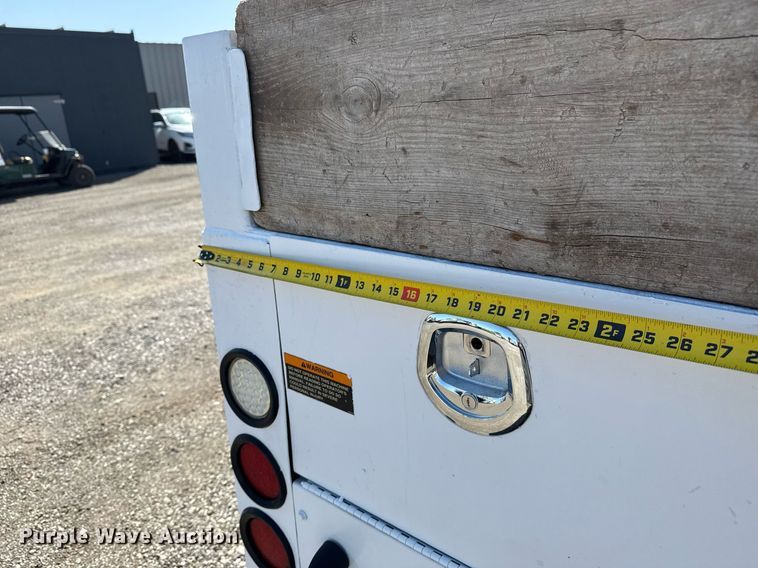 image for item EG5743 2007 Freightliner  Business Class M2 Crew Cab utility / service truck