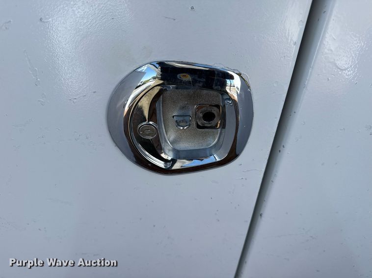 image for item EG5743 2007 Freightliner  Business Class M2 Crew Cab utility / service truck