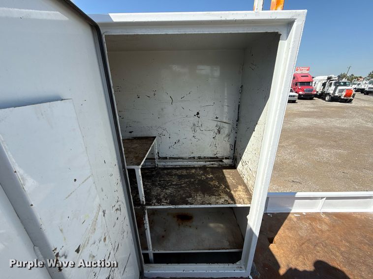 image for item EG5743 2007 Freightliner  Business Class M2 Crew Cab utility / service truck