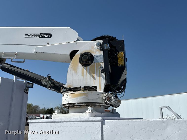 image for item EG5743 2007 Freightliner  Business Class M2 Crew Cab utility / service truck