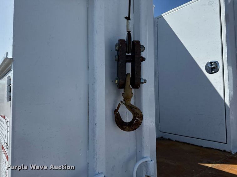 image for item EG5743 2007 Freightliner  Business Class M2 Crew Cab utility / service truck