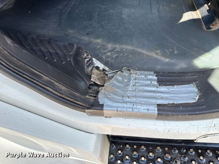 image for item EG5743 2007 Freightliner  Business Class M2 Crew Cab utility / service truck