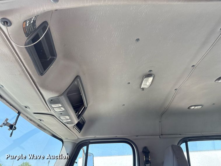 image for item EG5743 2007 Freightliner  Business Class M2 Crew Cab utility / service truck