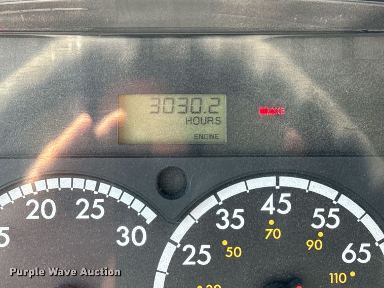 image for item EG5743 2007 Freightliner  Business Class M2 Crew Cab utility / service truck