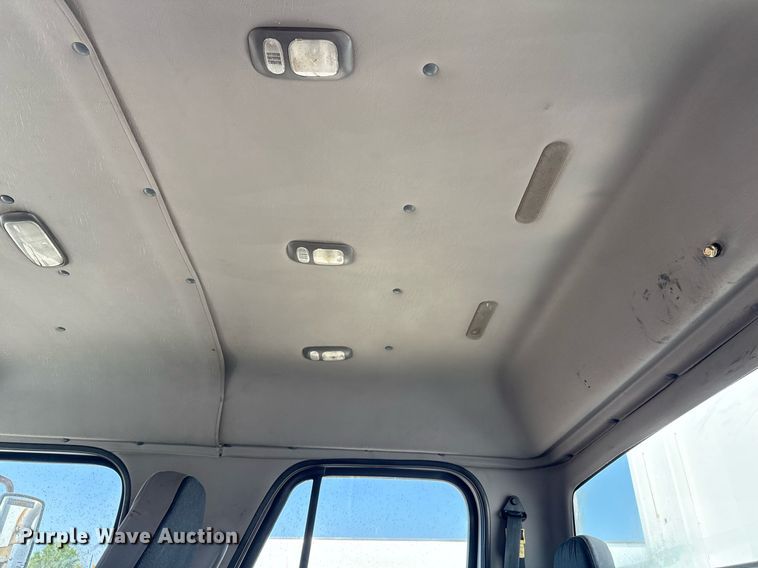 image for item EG5743 2007 Freightliner  Business Class M2 Crew Cab utility / service truck