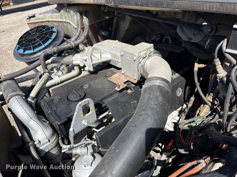 image for item EG5743 2007 Freightliner  Business Class M2 Crew Cab utility / service truck