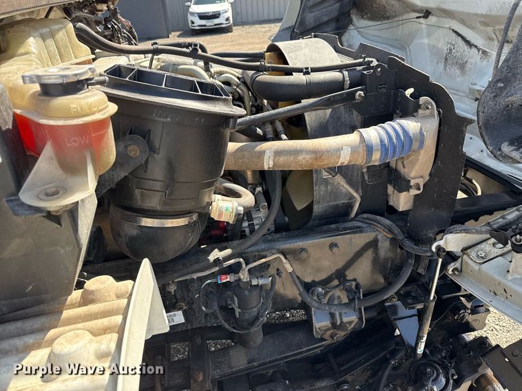 image for item EG5743 2007 Freightliner  Business Class M2 Crew Cab utility / service truck