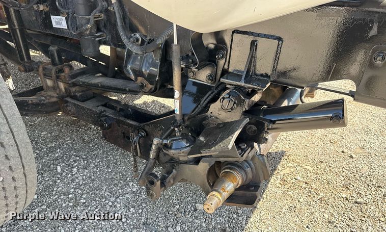 image for item EG5743 2007 Freightliner  Business Class M2 Crew Cab utility / service truck