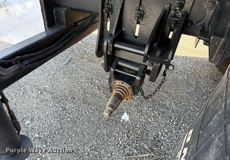 image for item EG5743 2007 Freightliner  Business Class M2 Crew Cab utility / service truck