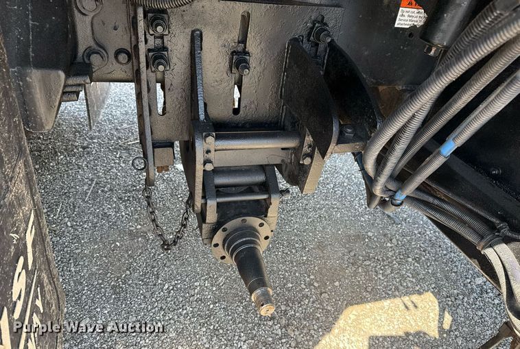 image for item EG5743 2007 Freightliner  Business Class M2 Crew Cab utility / service truck