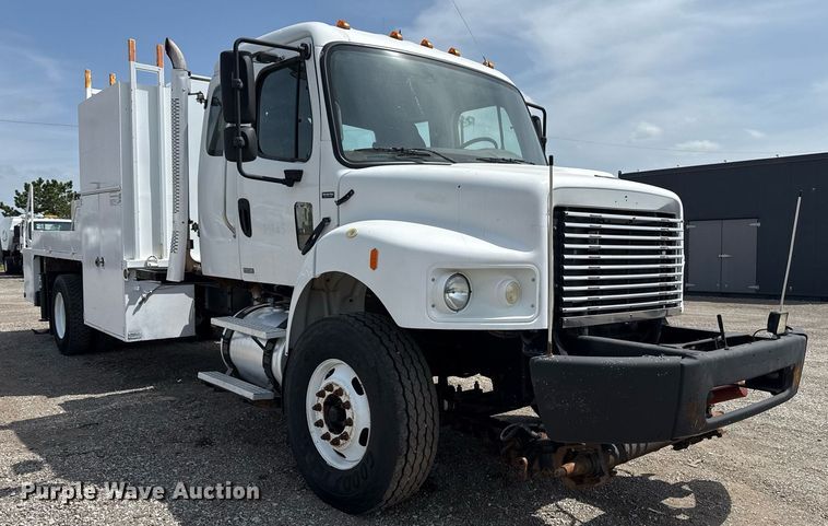 image for item EG5769 2008 Freightliner Business Class M2 Ext. Cab utility / service truck