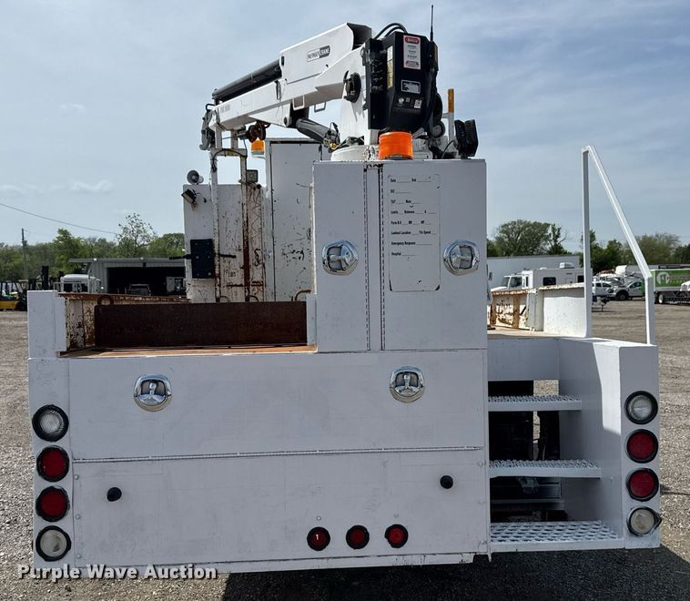 image for item EG5769 2008 Freightliner Business Class M2 Ext. Cab utility / service truck