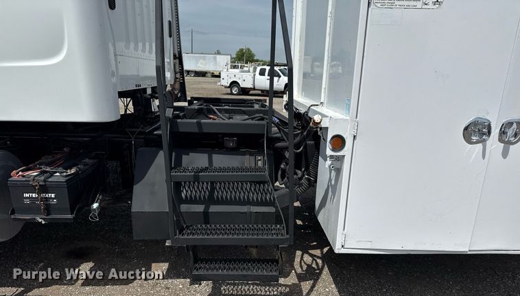 image for item EG5769 2008 Freightliner Business Class M2 Ext. Cab utility / service truck