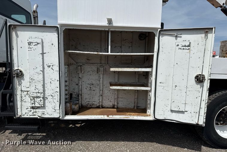 image for item EG5769 2008 Freightliner Business Class M2 Ext. Cab utility / service truck