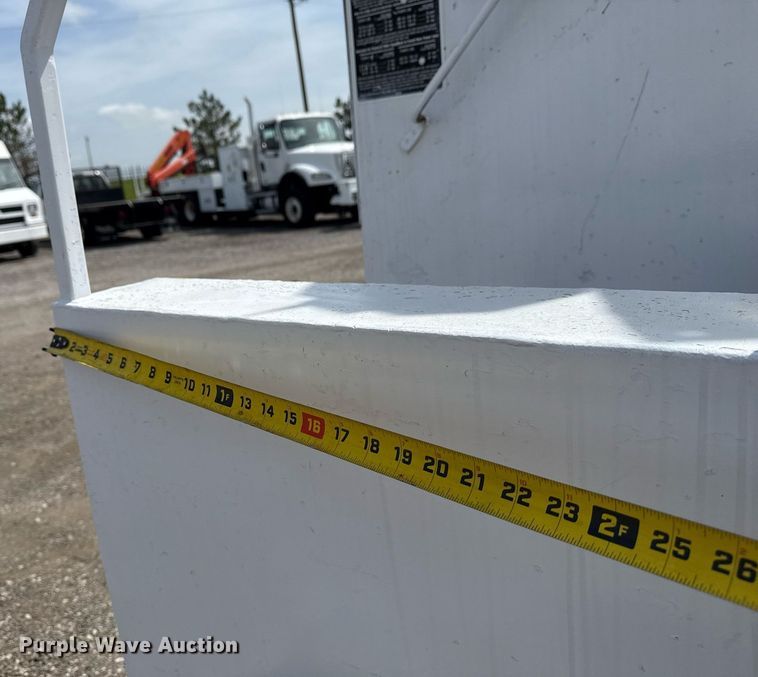 image for item EG5769 2008 Freightliner Business Class M2 Ext. Cab utility / service truck