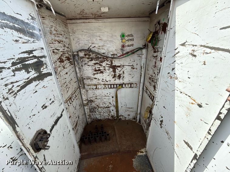 image for item EG5769 2008 Freightliner Business Class M2 Ext. Cab utility / service truck