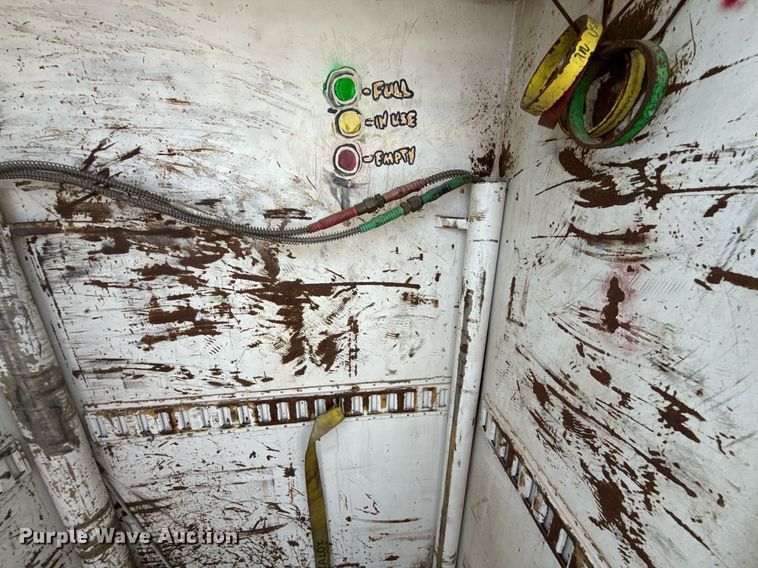 image for item EG5769 2008 Freightliner Business Class M2 Ext. Cab utility / service truck