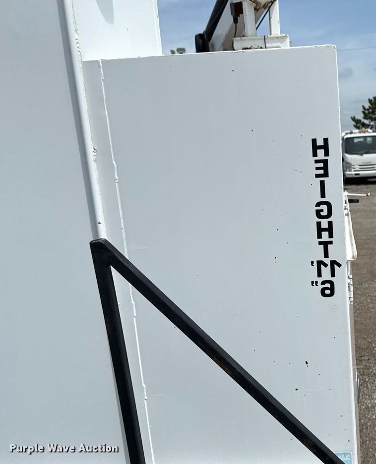 image for item EG5769 2008 Freightliner Business Class M2 Ext. Cab utility / service truck