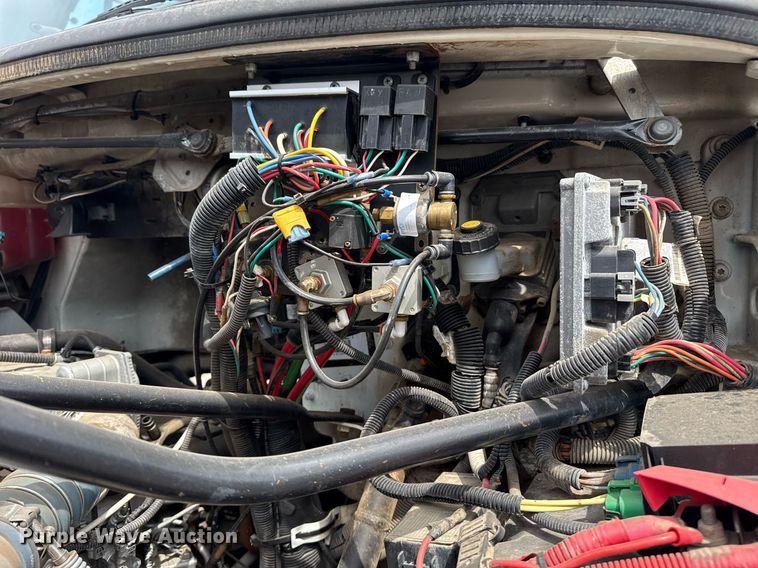 image for item EG5769 2008 Freightliner Business Class M2 Ext. Cab utility / service truck