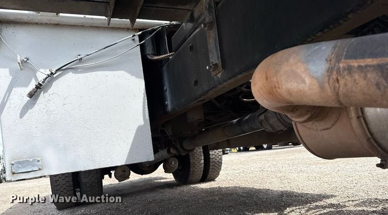 image for item EG5769 2008 Freightliner Business Class M2 Ext. Cab utility / service truck