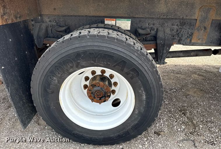 image for item EG5769 2008 Freightliner Business Class M2 Ext. Cab utility / service truck