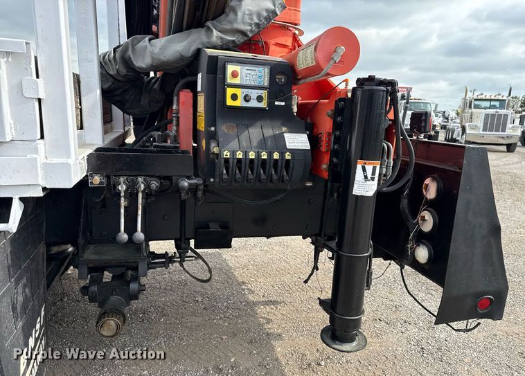 image for item EG5779 2007 Freightliner Business Class M2 Ext. Cab crane truck