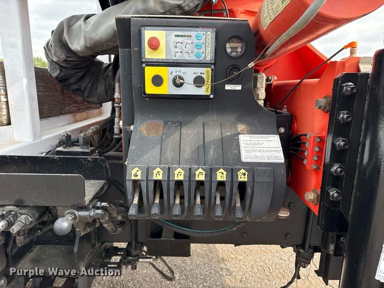 image for item EG5779 2007 Freightliner Business Class M2 Ext. Cab crane truck