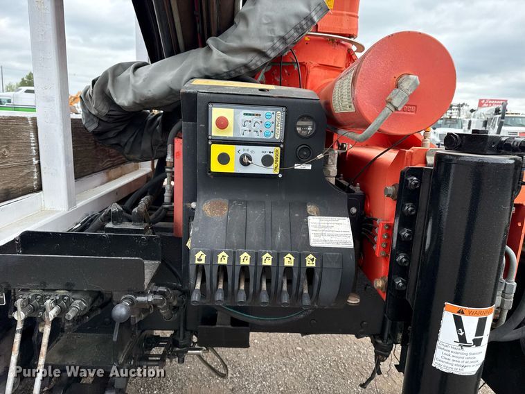 image for item EG5779 2007 Freightliner Business Class M2 Ext. Cab crane truck