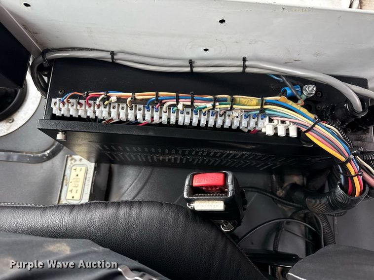 image for item EG5779 2007 Freightliner Business Class M2 Ext. Cab crane truck