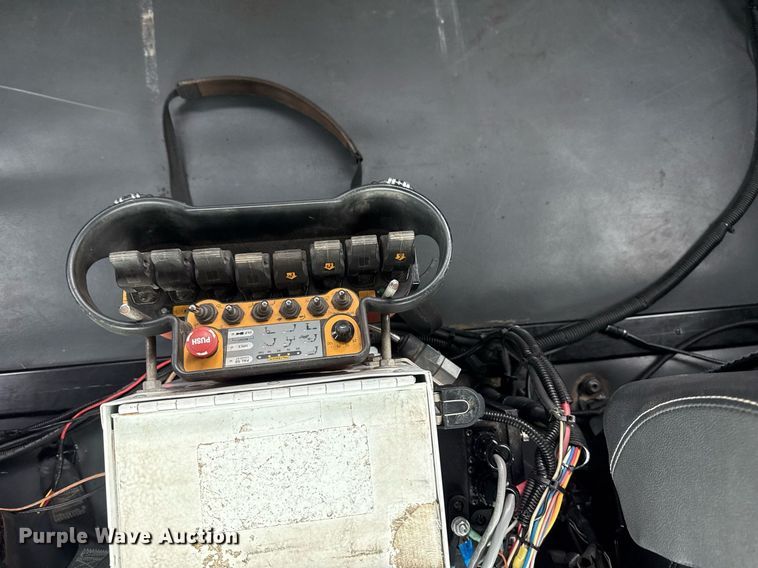 image for item EG5779 2007 Freightliner Business Class M2 Ext. Cab crane truck