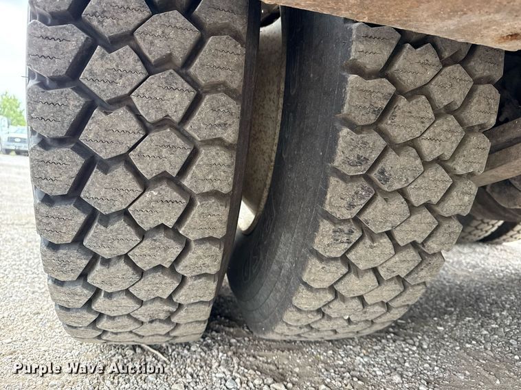 image for item EG5779 2007 Freightliner Business Class M2 Ext. Cab crane truck