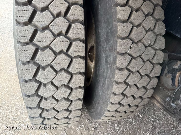 image for item EG5779 2007 Freightliner Business Class M2 Ext. Cab crane truck