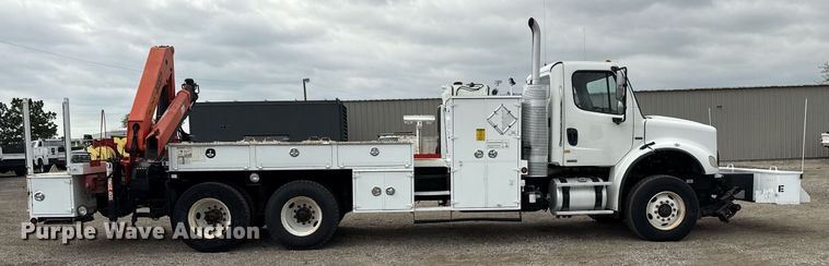 image for item EG5781 2010 Freightliner Business Class M2 crane truck