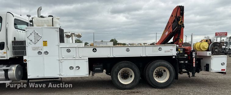 image for item EG5781 2010 Freightliner Business Class M2 crane truck