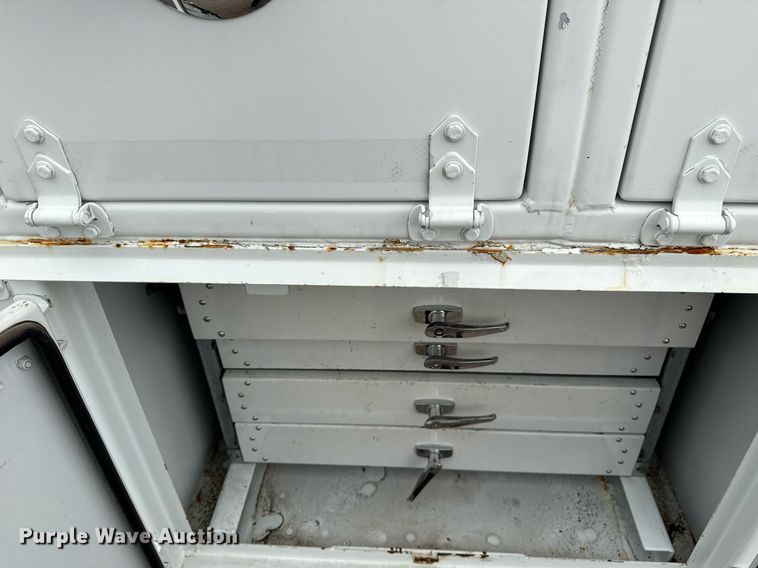 image for item EG5781 2010 Freightliner Business Class M2 crane truck