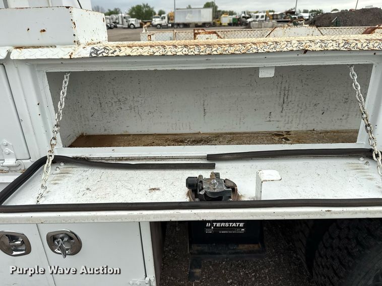 image for item EG5781 2010 Freightliner Business Class M2 crane truck