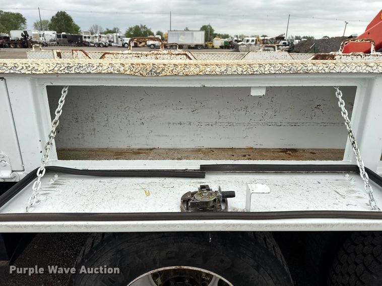 image for item EG5781 2010 Freightliner Business Class M2 crane truck