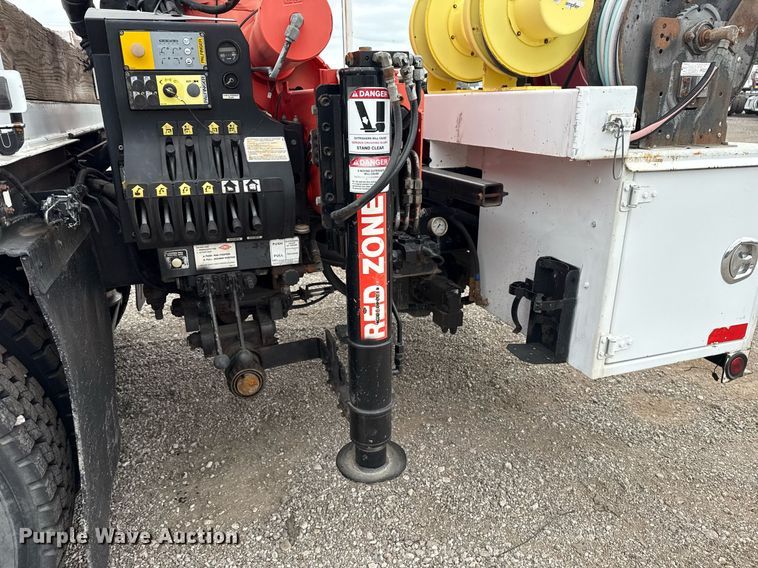 image for item EG5781 2010 Freightliner Business Class M2 crane truck