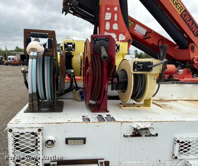 image for item EG5781 2010 Freightliner Business Class M2 crane truck