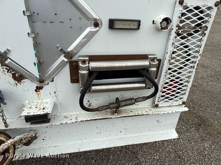 image for item EG5781 2010 Freightliner Business Class M2 crane truck