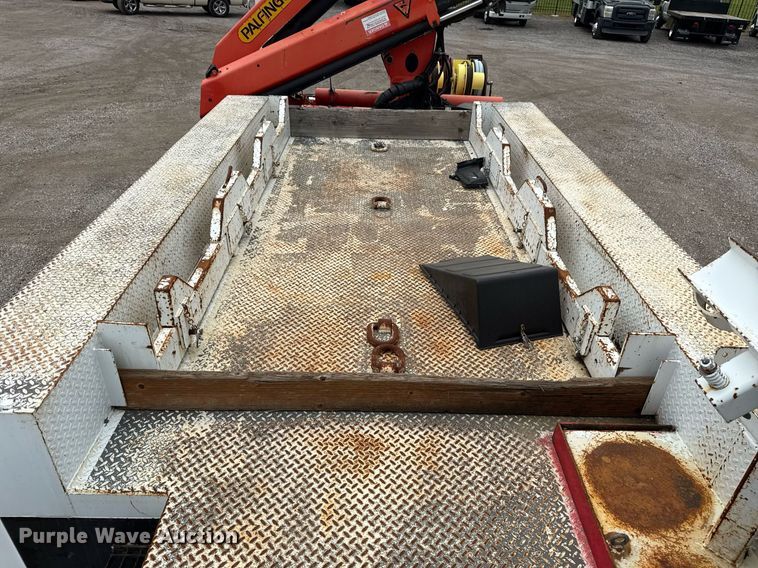 image for item EG5781 2010 Freightliner Business Class M2 crane truck