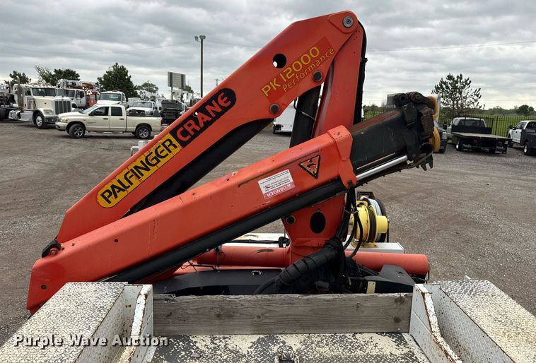 image for item EG5781 2010 Freightliner Business Class M2 crane truck