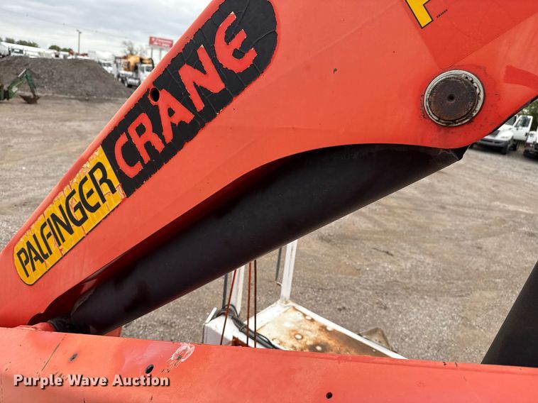 image for item EG5781 2010 Freightliner Business Class M2 crane truck