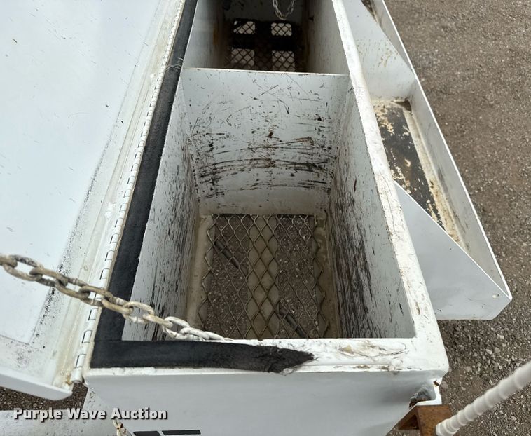 image for item EG5781 2010 Freightliner Business Class M2 crane truck