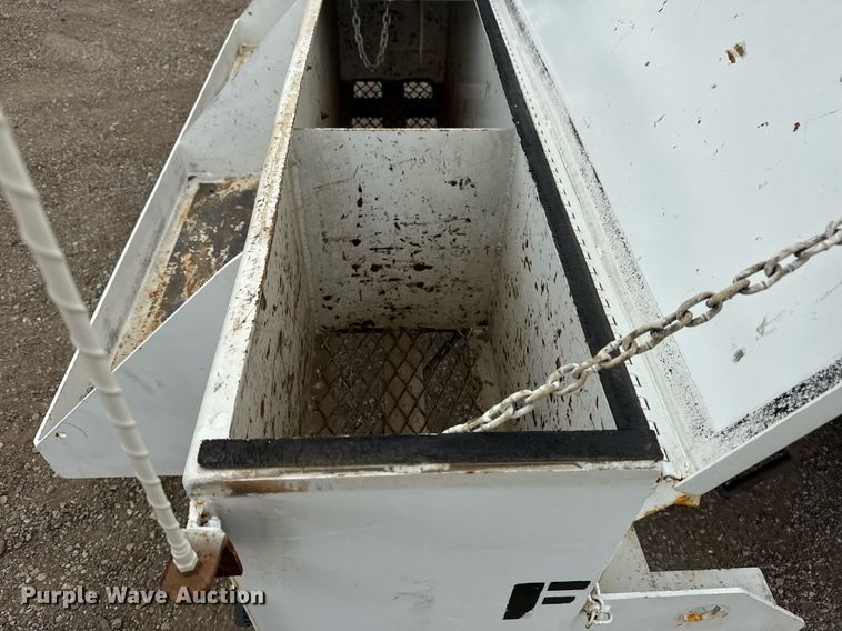 image for item EG5781 2010 Freightliner Business Class M2 crane truck